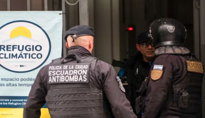 Rehén, motín y máxima tensión: una comisaría porteña vivió horas dramáticas