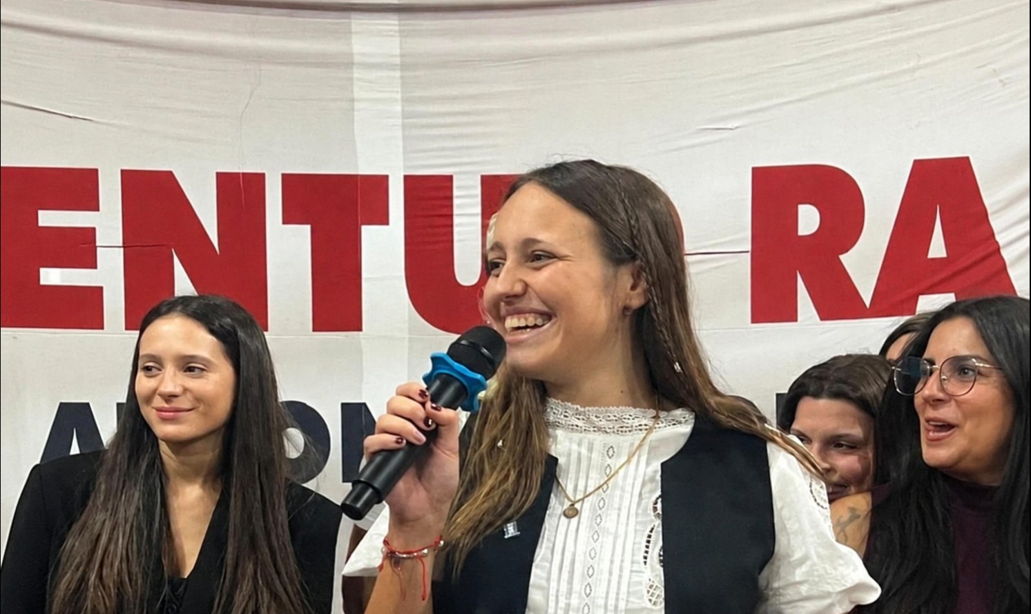 "Amenazar a periodistas no es libertad: es un peligro que no podemos naturalizar"