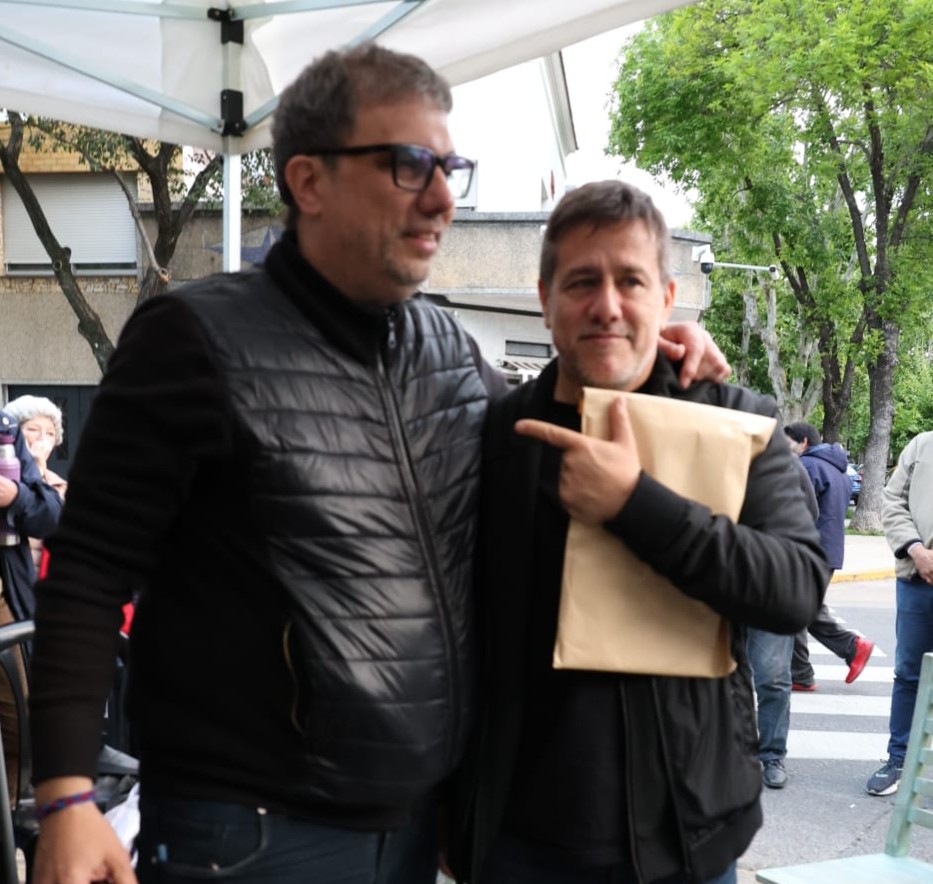 Recalde encabezó un importante acto en Liniers